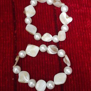 Natural Pearl Bracelets